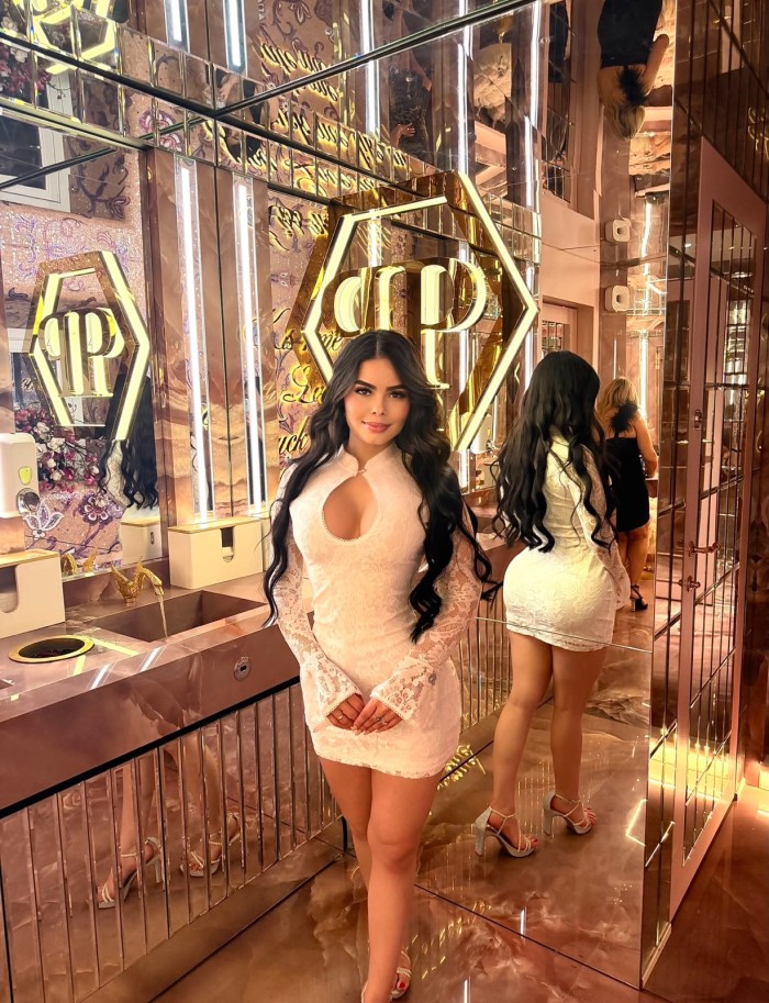 ARDIENTE Y EXHUBERANTE JOVENCITA ALICANTE