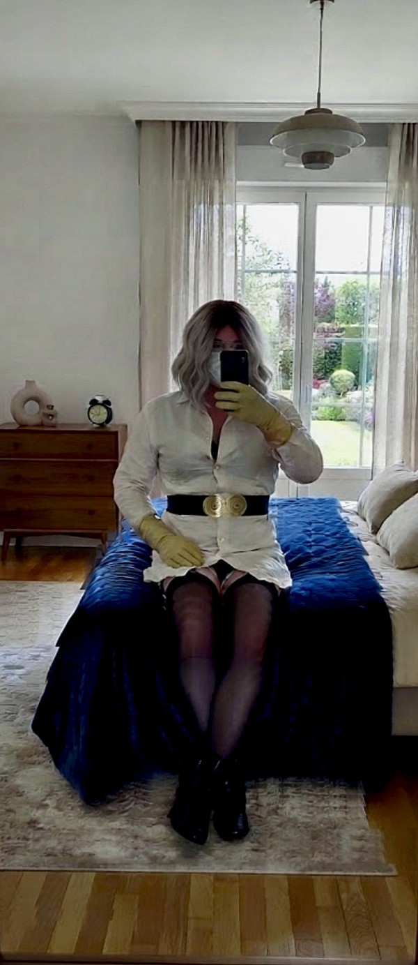 Crossdresser CD no afeminado: Asistenta boiro