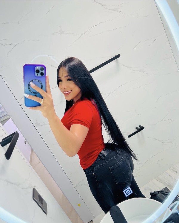 Hermosa venezolana. Si no soy la de la foto te devuelves