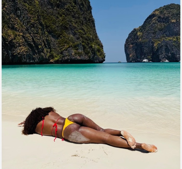 SENSUAL ARDIENTE COMPLACIENTE DIOSA DEL SEXO