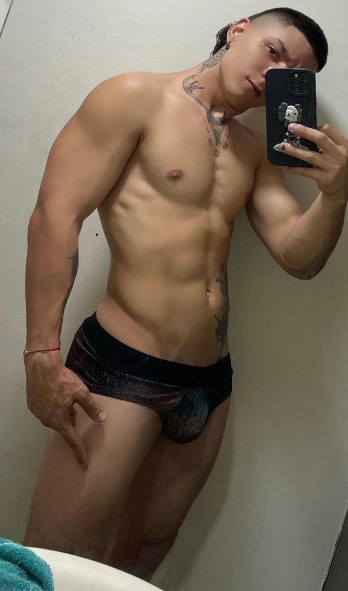 SEXY PERVERSO JOVEN LATINO CACHONDO PERVERSO FIESTERO PARA TI NOVEDAD