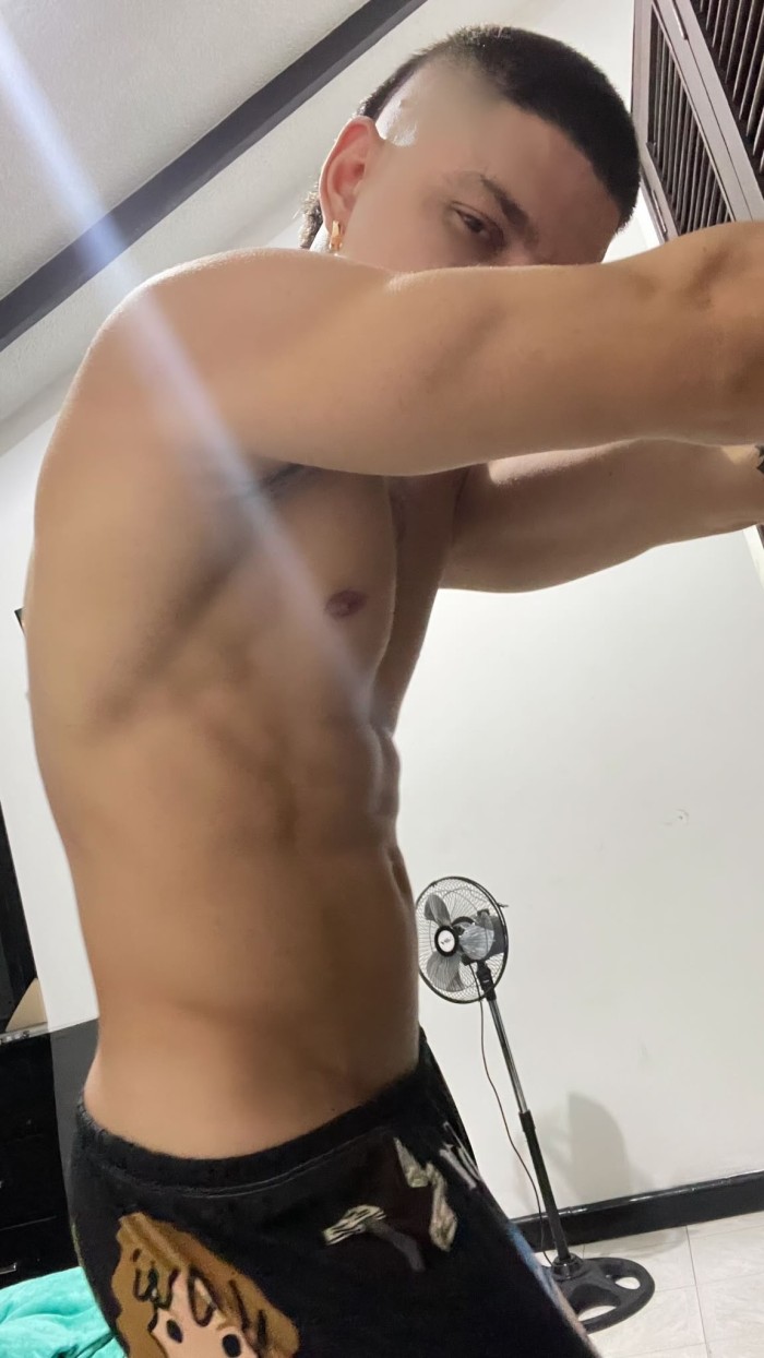 SEXY PERVERSO JOVEN LATINO CACHONDO PERVERSO FIESTERO PARA TI NOVEDAD