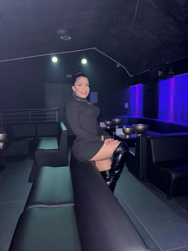 EN VEINDARIO CACHONDITA Y SEXY  MUY DISPUESTA