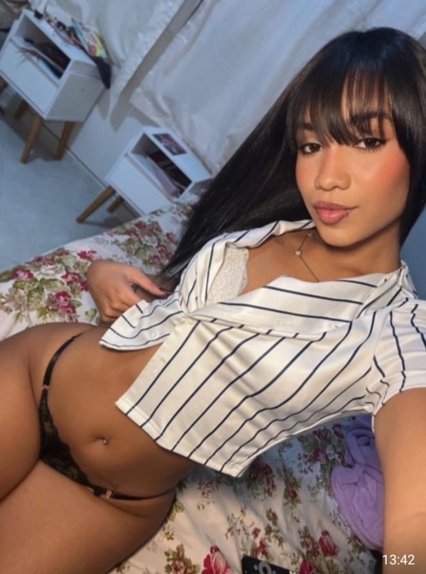 NOVEDAD completa tu chica caliente y viciosa