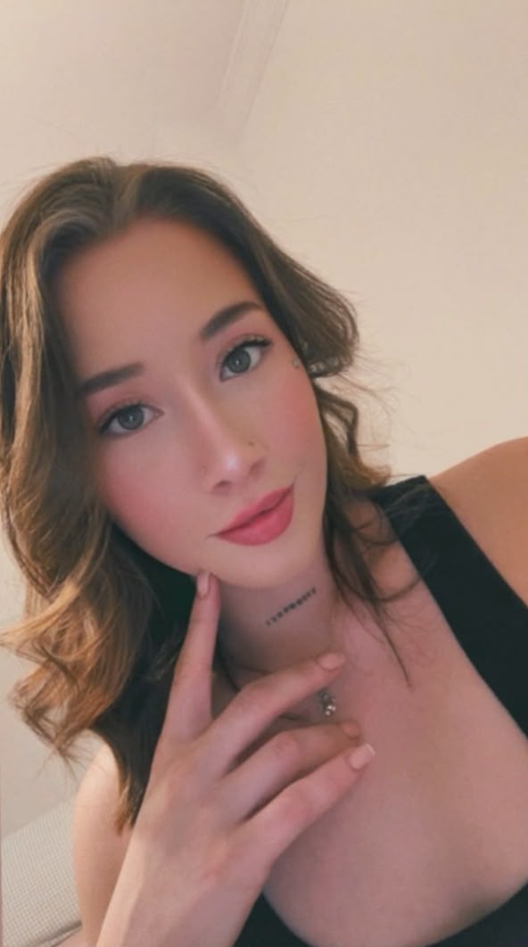 ARDIENTE SENSUAL APASIONADA DESEOSA DE SEXO