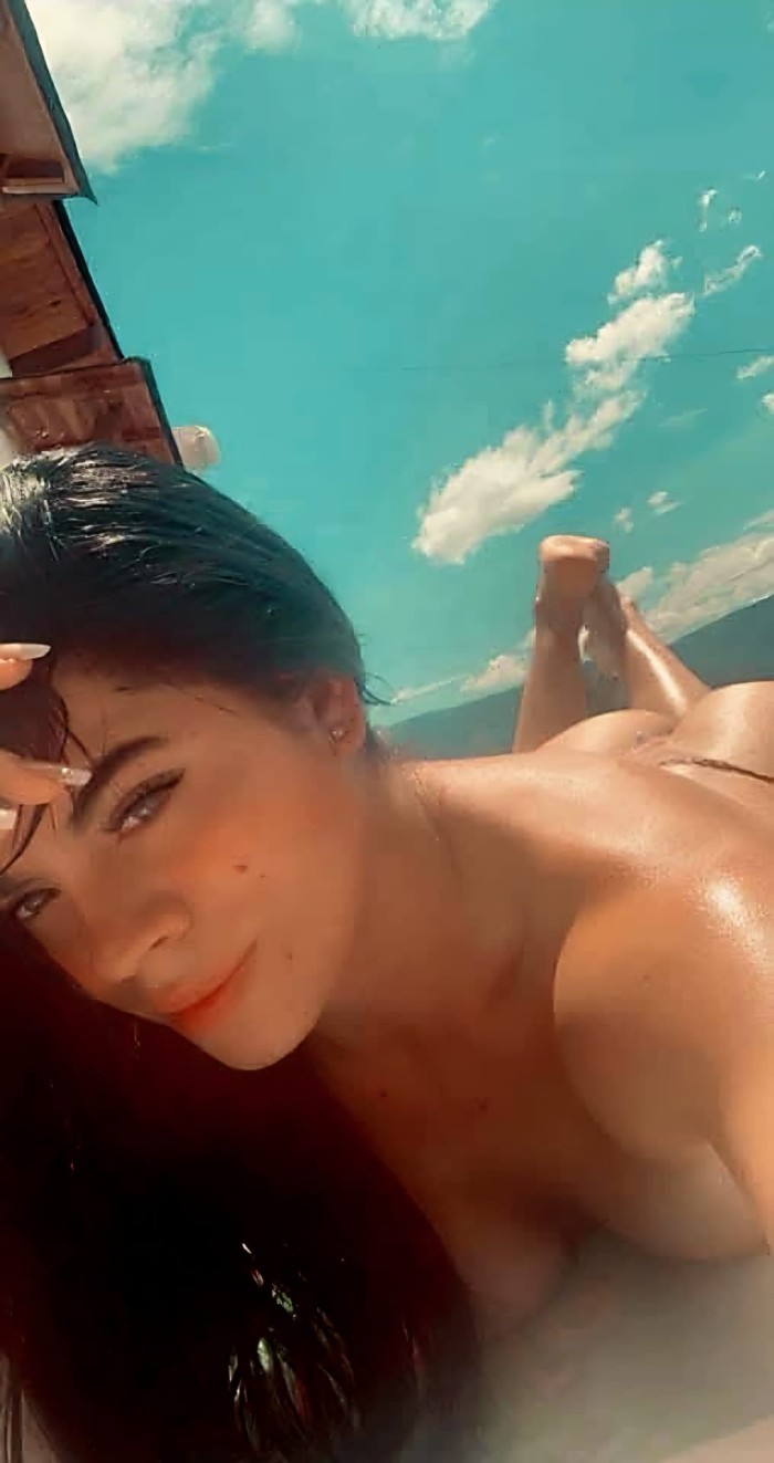 Camila preciosa Srta X unos días les franqueses