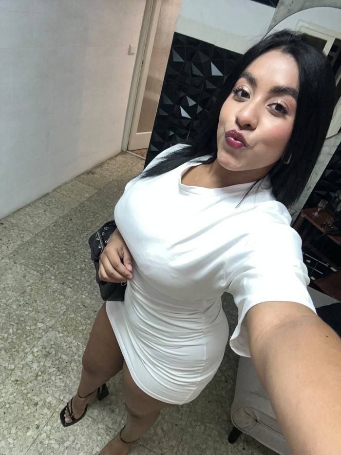 NAOMI RECIEN LLEGADA A TU.CIUDAD BENICARLO