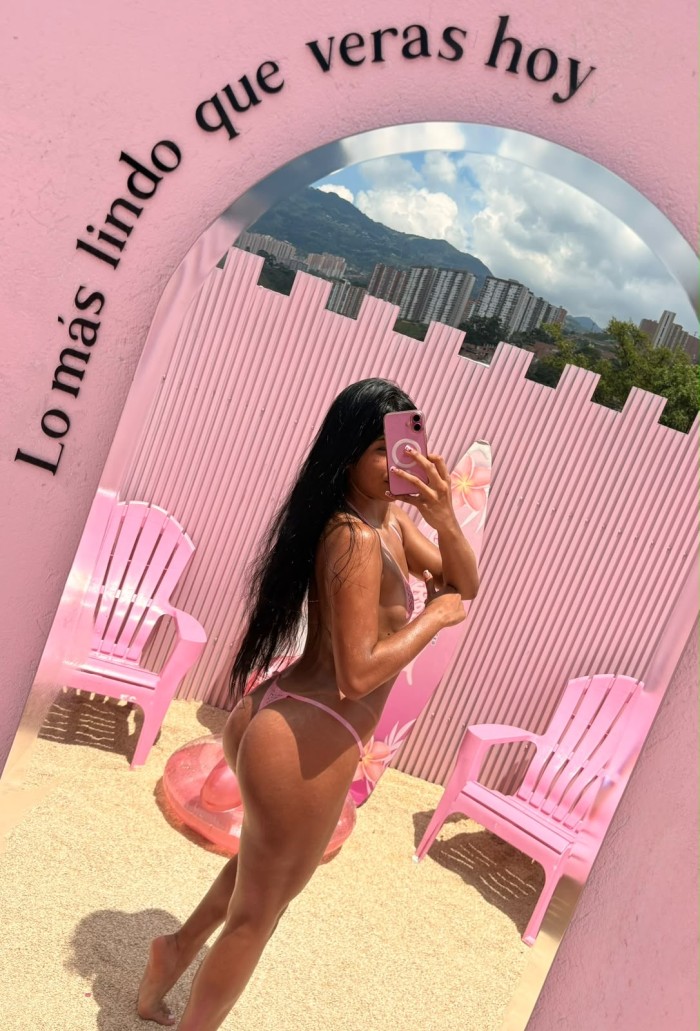 Colombiana fiestera con ganas de pasarlo rico
