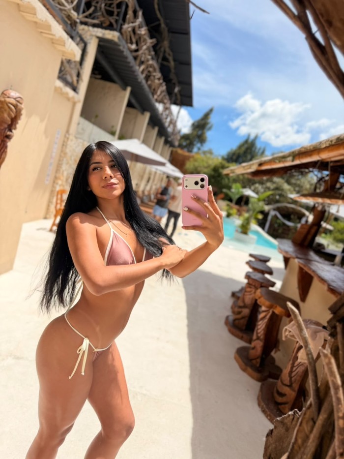 Colombiana fiestera con ganas de pasarlo rico