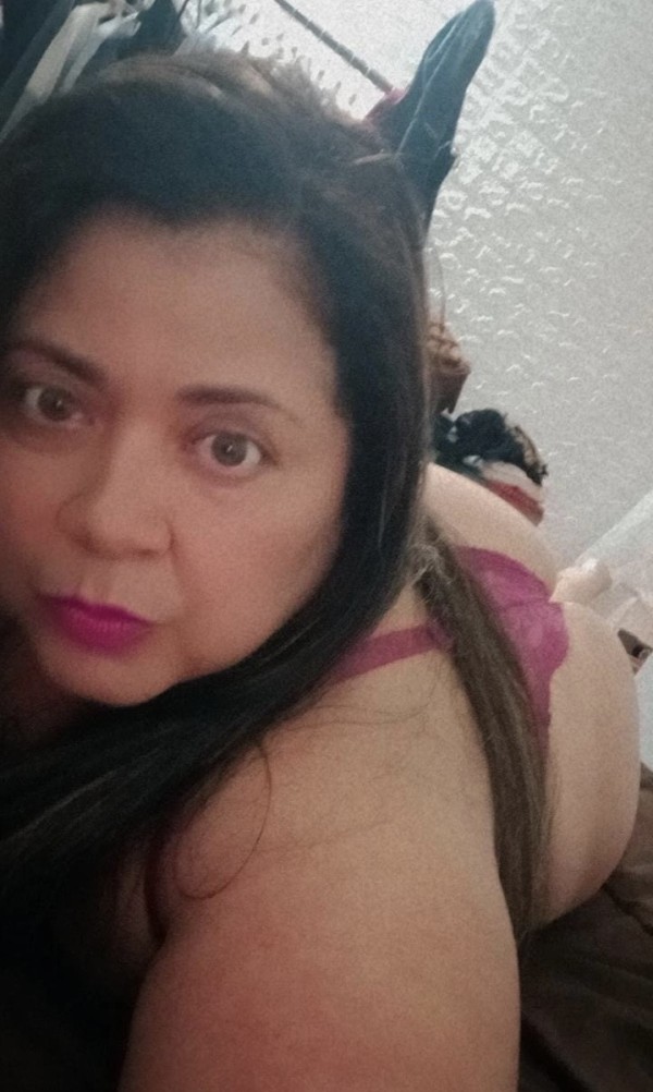 DIANA BRASILENA MUY COMPLACIENTE AL TOP
