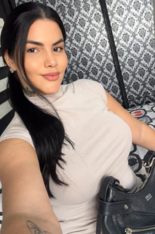 Hacemos el amor mientras tu esposa está de compras