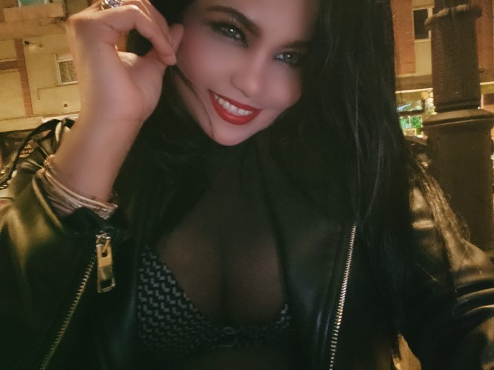 EN OVIEDO ESCORT COLOMBIANA CACHONDA ARDIENTE