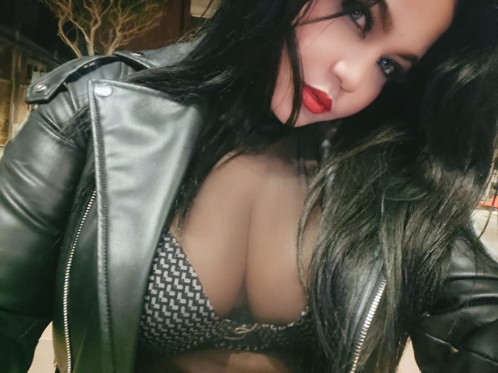 EN OVIEDO ESCORT COLOMBIANA CACHONDA ARDIENTE
