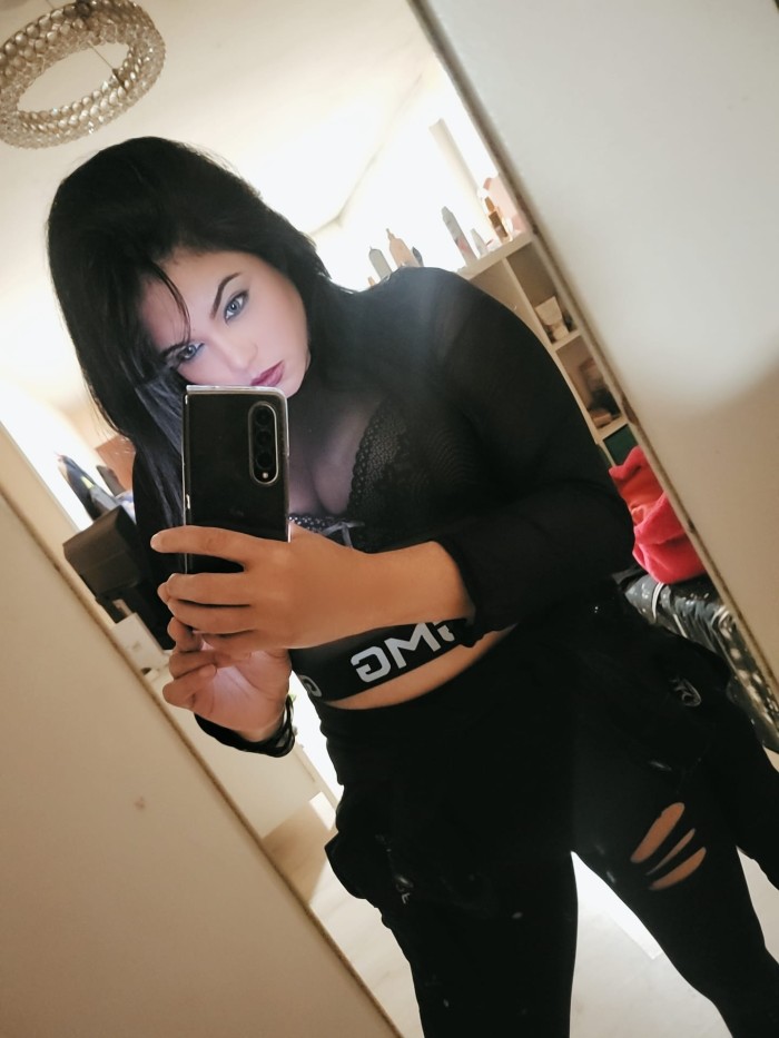 EN OVIEDO BOMBA DE SEXO FIESTA ARDIENTE