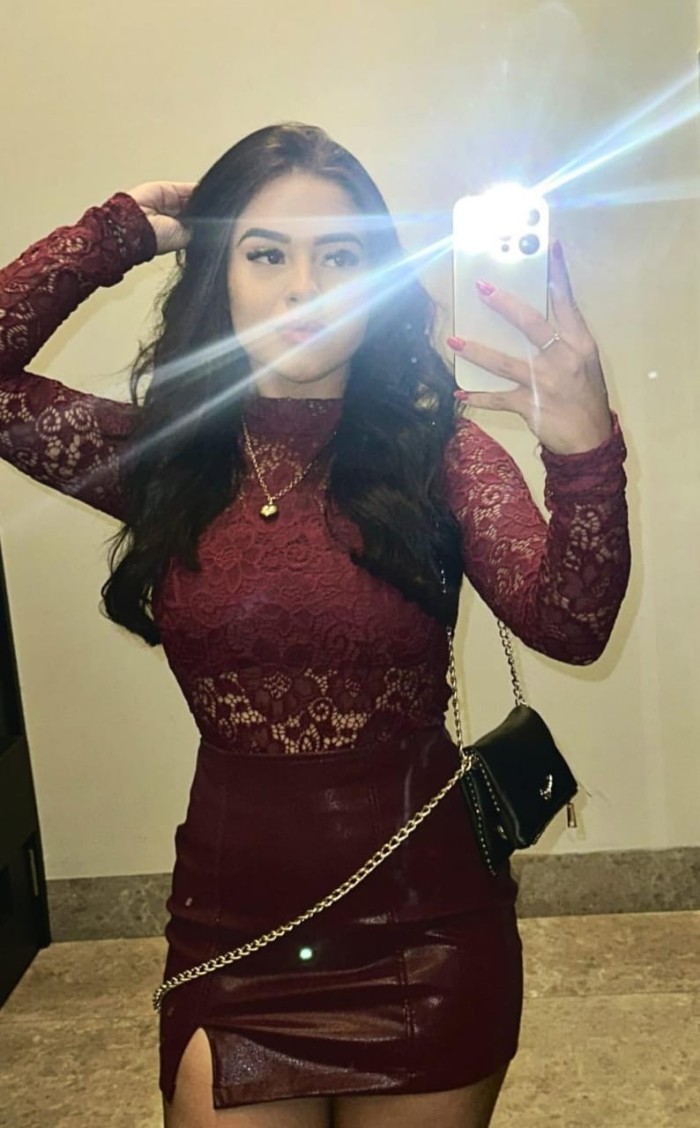 IMPLICADA CACHONDA LUJURIOSA DESEOSA DE PLACER