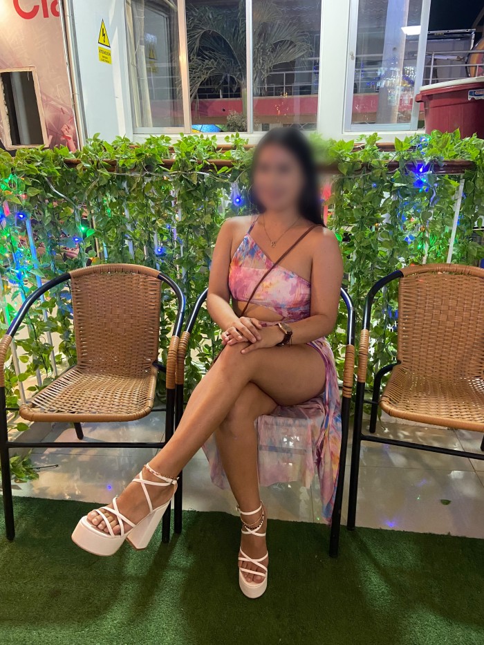 JOVENCITA ECUATORIANA PRECIOSA 24 AÑOS NOVEDAD