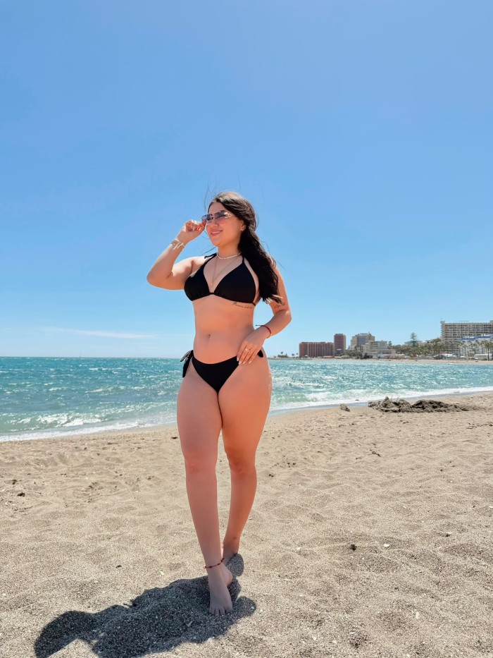 Sexosa cachonda fiestera jovencita implicadhermosa