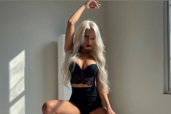 GISELA SENSUAL Y COMPLACIENTE