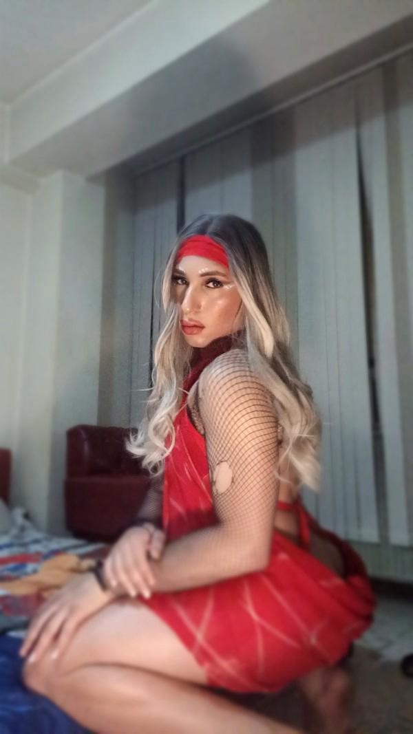 RAFAELA LECHERA SIN TABÚES FIESTA