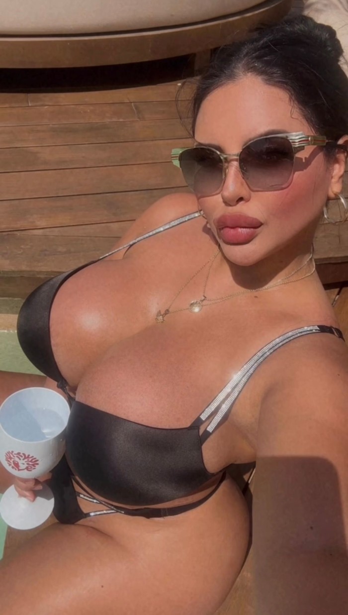 HERMOSA Y SENSUAL CHICA MUY COMPLACIENTE PARA TI