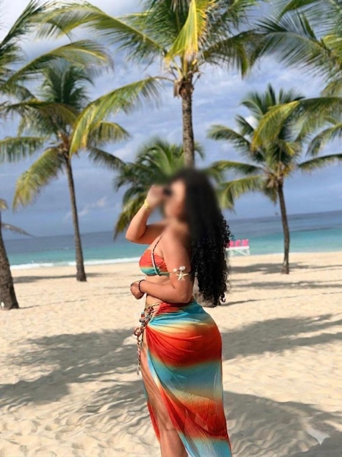 LATINA CACHONDA ME GUSTA POR EL CULO
