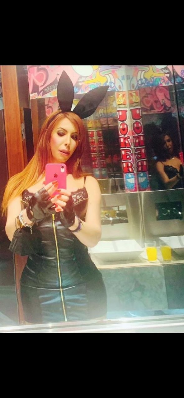 DANIELA MIRANDA LA MAS FEMENINA Y TRAVIESA , FIEST