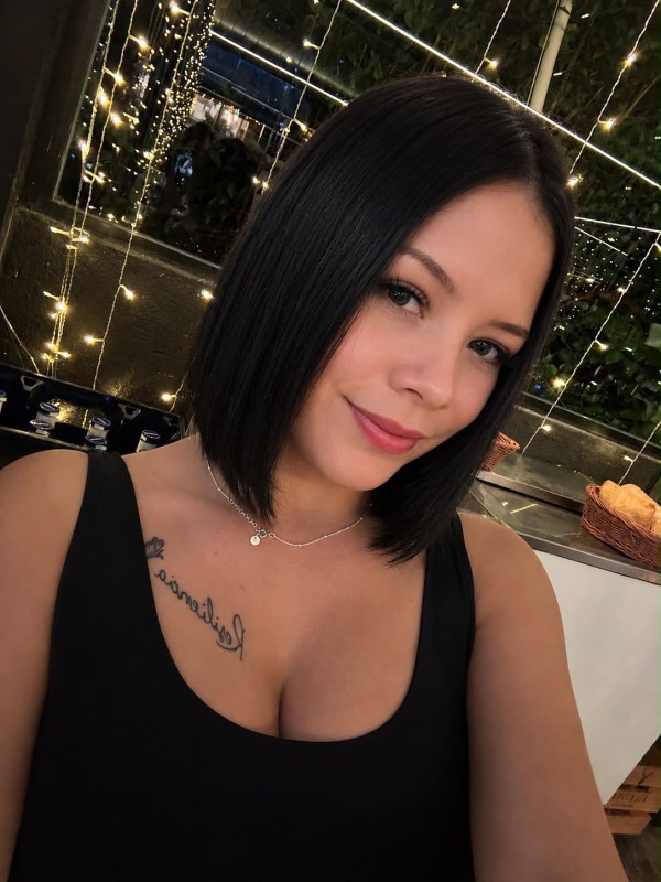 Preciosa escort de lujo para chicos exigentes