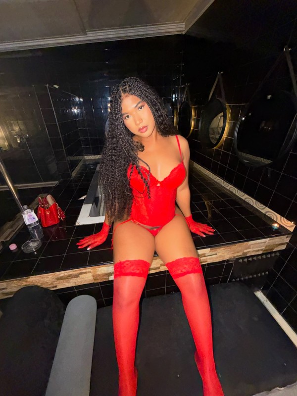 ARDIENTE CHICA TRANS CAÑERA, SEXO A TOPE MUY FIESTERA EN TORREVIEJA