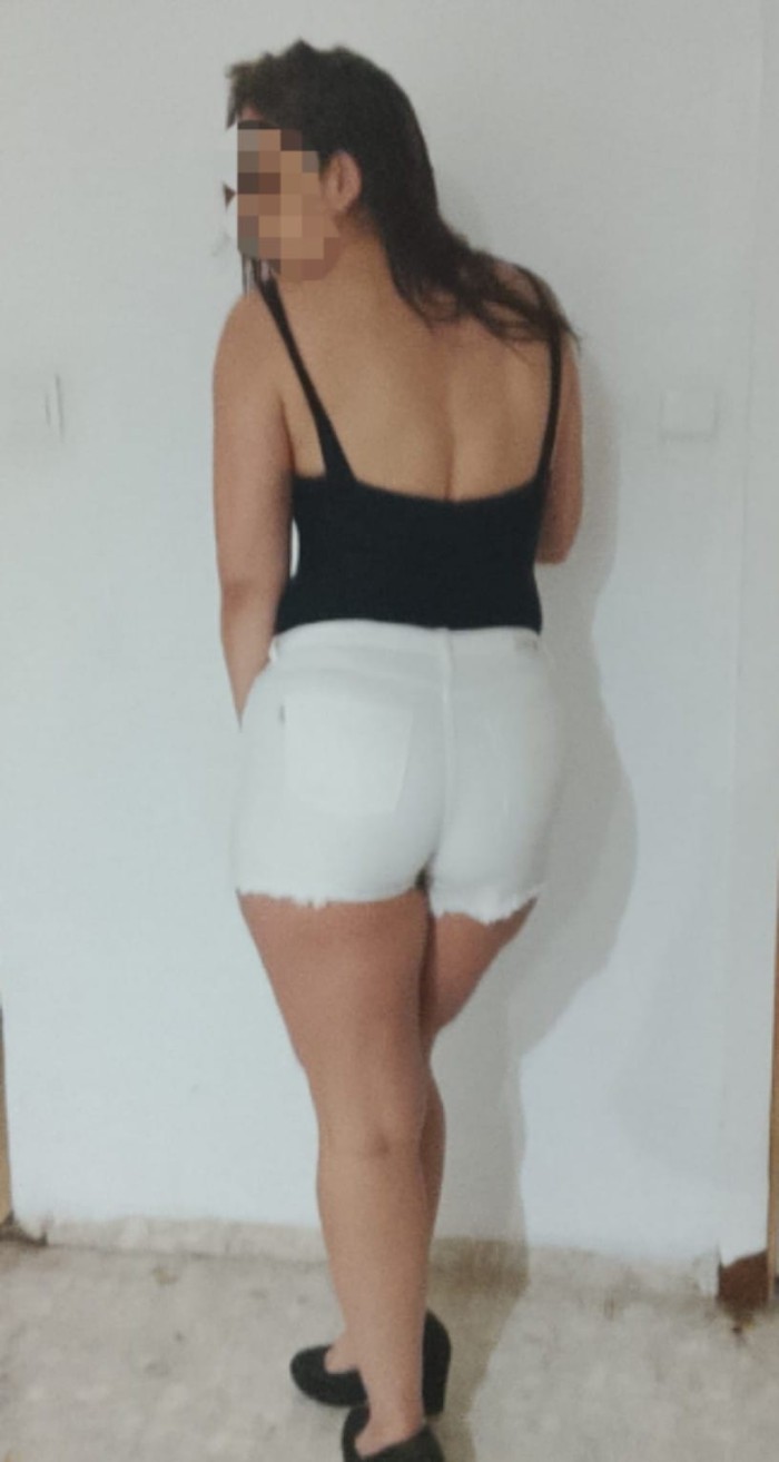 Española 30años,morena completa fotos reales