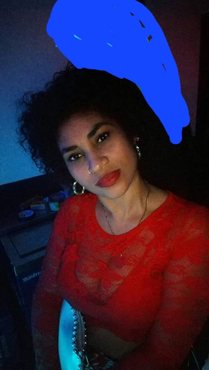 Morena enrrollada sensual y fogosa en Oviedo