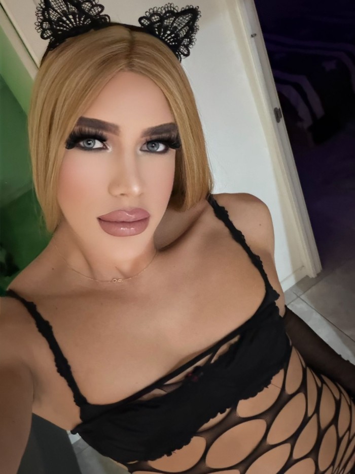 SEXY PERVERSA CHIQUILLA TRANS CACHONDA FIESTERA UNICA NOVEDAD VIP