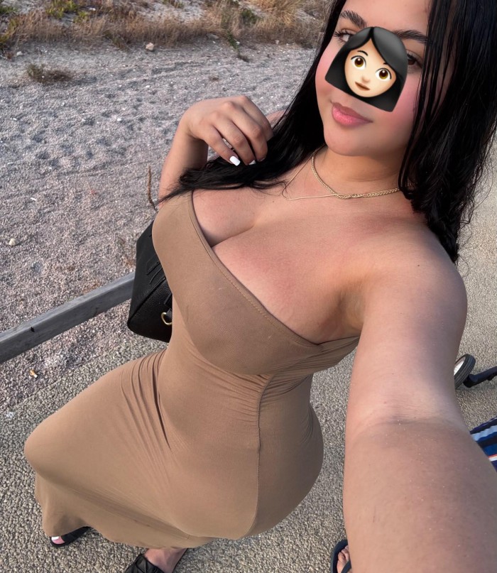 CHICA EXTROVERTIDA Y FIESTERA