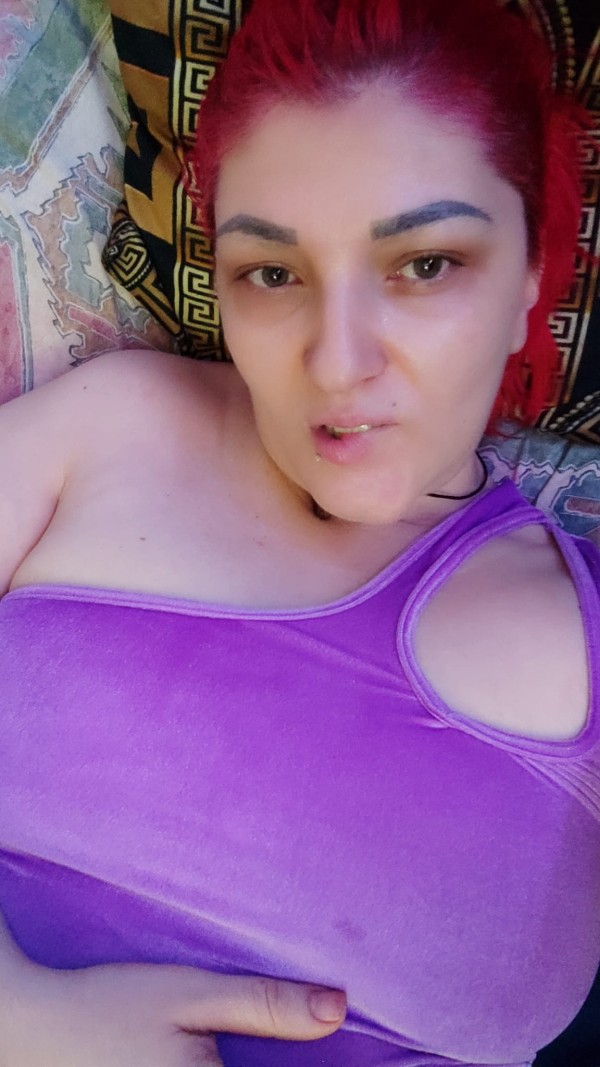 La más guarrilla con una cara muy morbosa y viciosa