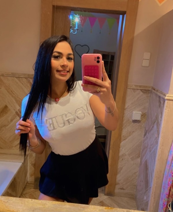 EXCITANTE LATINA NOVEDAD TARRAGONA CITY GUARRA FIESTRA FRANCES NATURAL