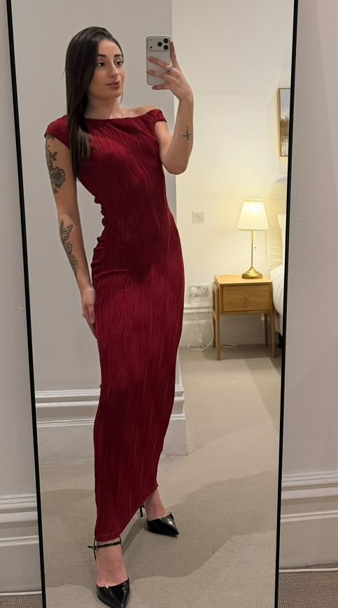 LOLA DELICIOSA ESCORT DE 22 UN PLACER PARA TI