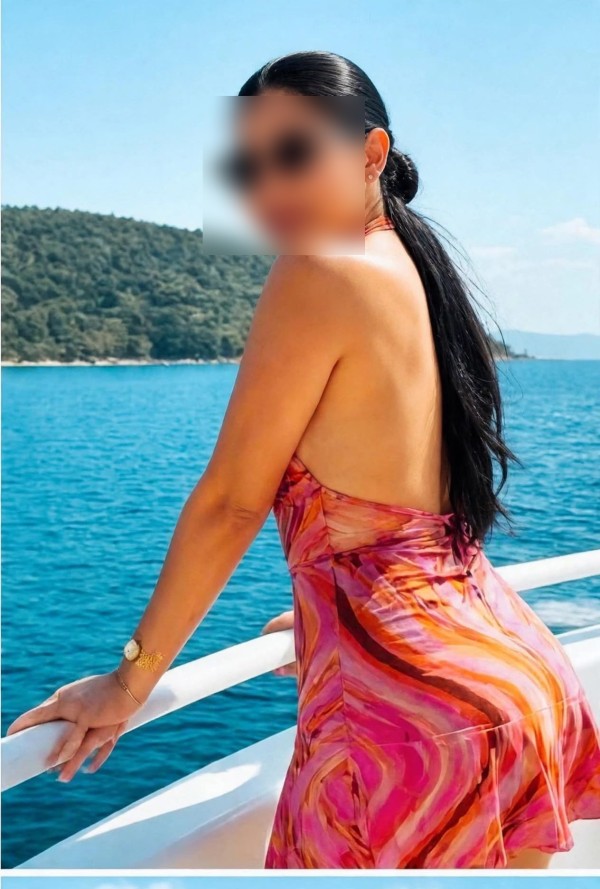 AMIGAS TRIO MASAJE 4 MANOS 60€-2 CORIDA CRISTIANOS