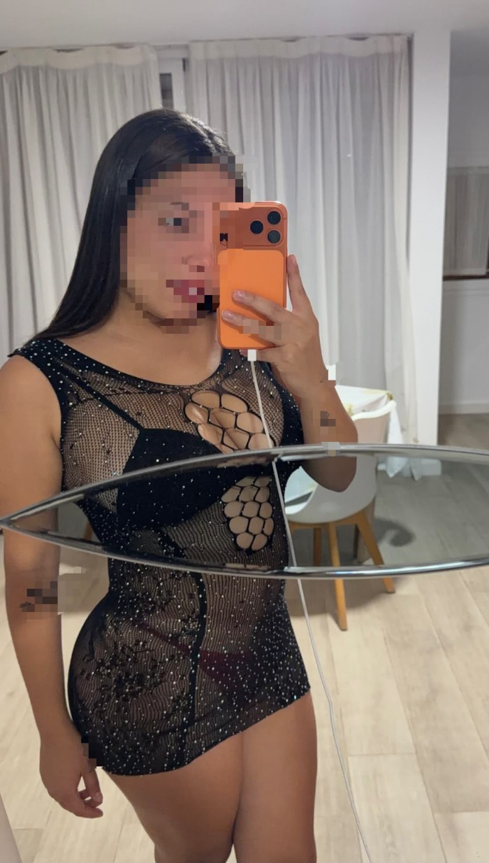QUIERO TU POLLA DENTRO DE MI COÑO APRETADITO