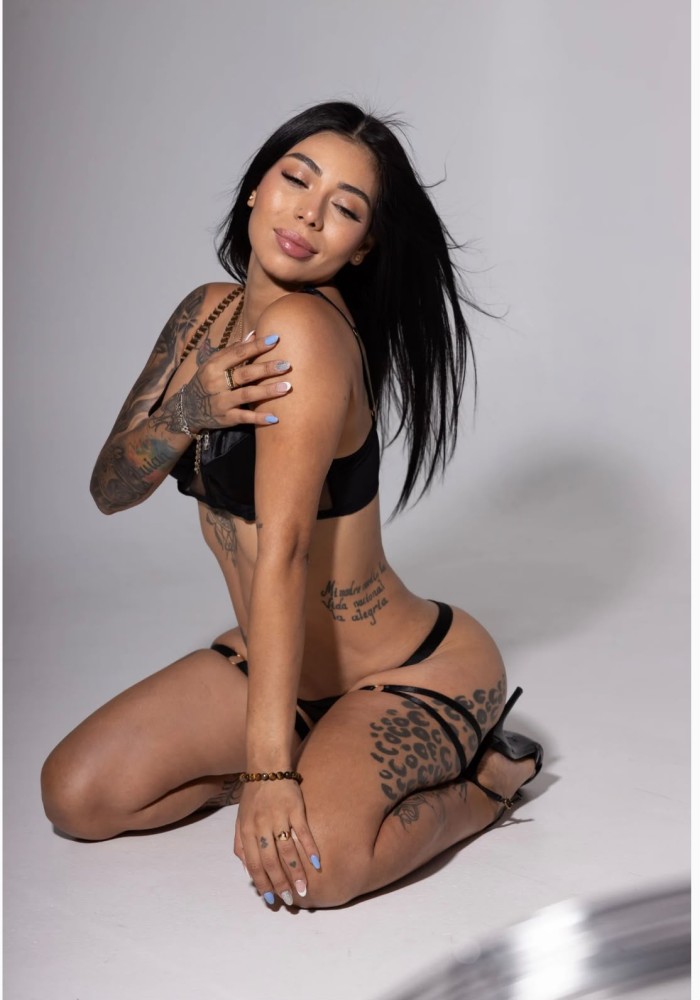 NOVEDAD EN SAGRADA FAMILIA ALTO NIVEL ESCORT SEXY