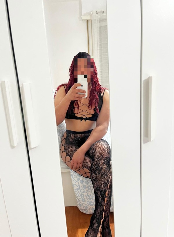 MIA CHICA TRANS TODA UNA DIOSA EN LA CAMA