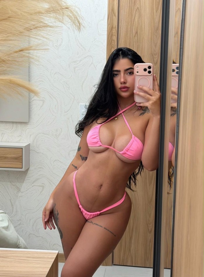 Estoy muy cachonda, tengo el chocho caliente llama