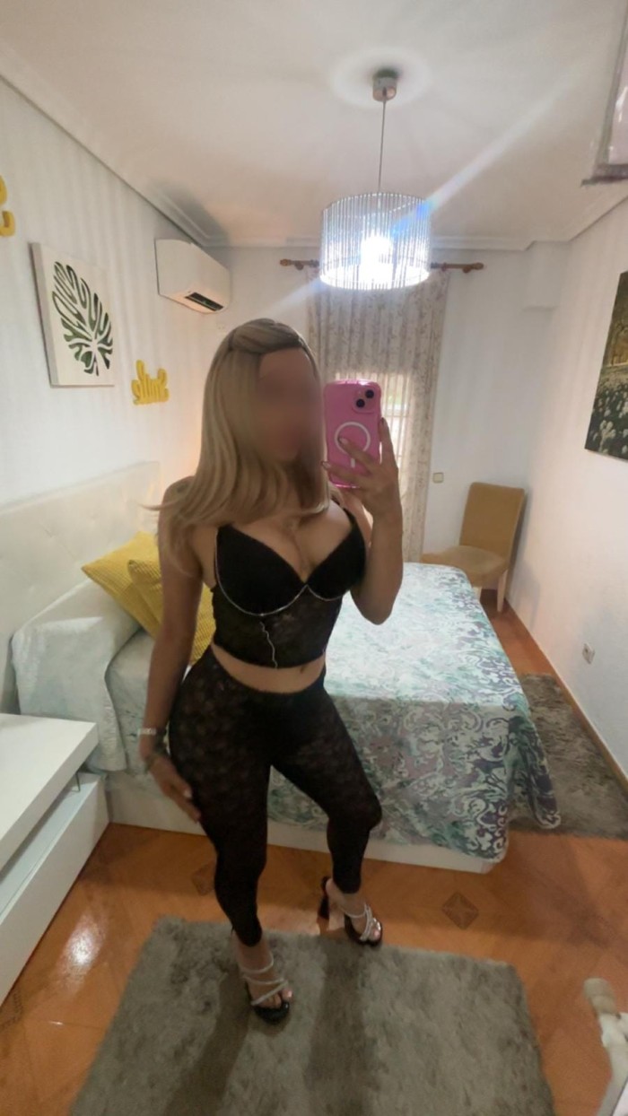 ARDIENTE SENSUAL APASIONADA DESEOSA DE SEXO