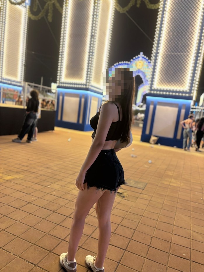 DELICIOSA IMPLICADA EXQUISITA ANSIOSA DE PLACER