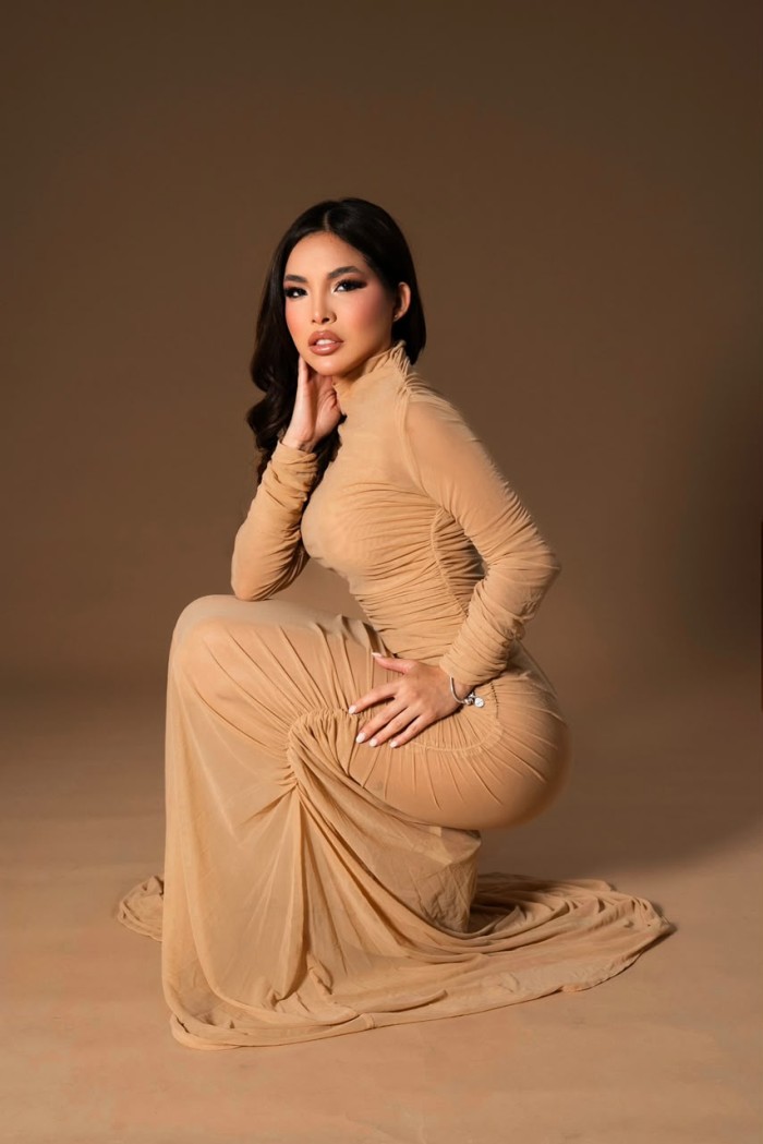 NOVEDAD EN LA CIUDAD JOVENCITA LATINA REAL FIESTER