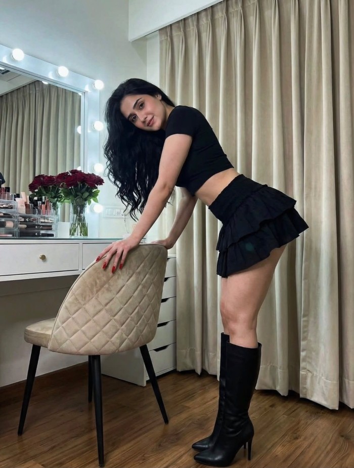 Colombiana caliente muy guapa NOVEDAD