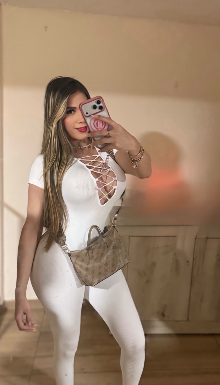 TRANS ARDIENTE SENSUAL APASIONADA DESEOSA DE SEXO
