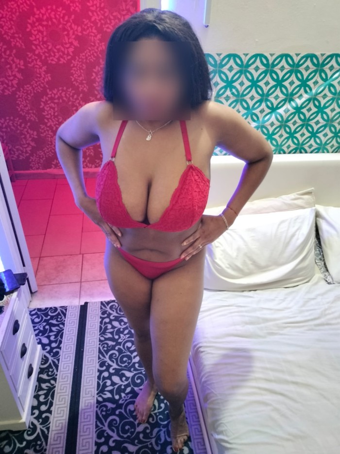 NATI FIESTERA JUGUETONA FULL SEX MASJE 24H