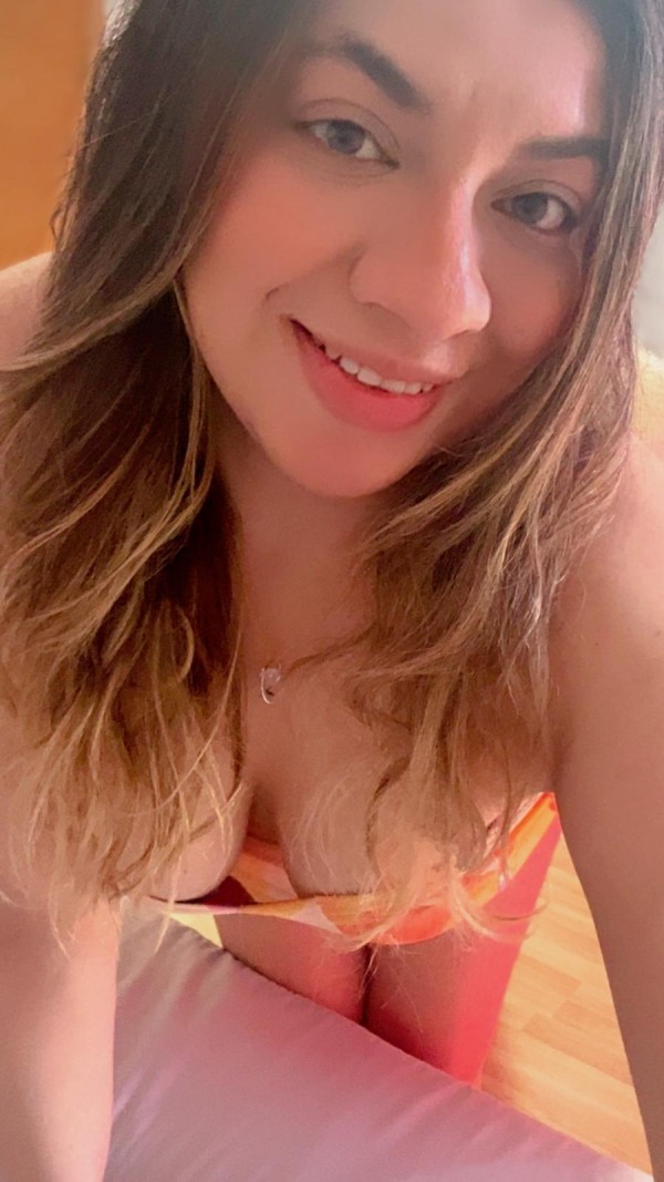 DELICIOSAS AMIGUITAS ARDIENTES DESEANDO PLACER