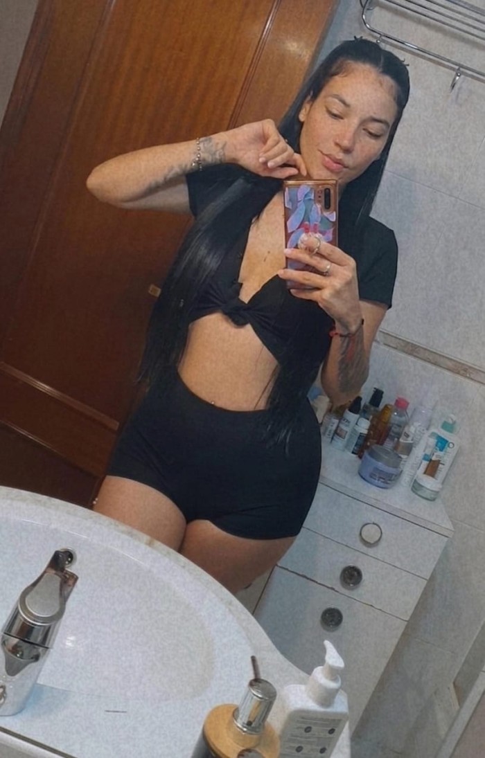 *calientes juguetonas y cariñosa*