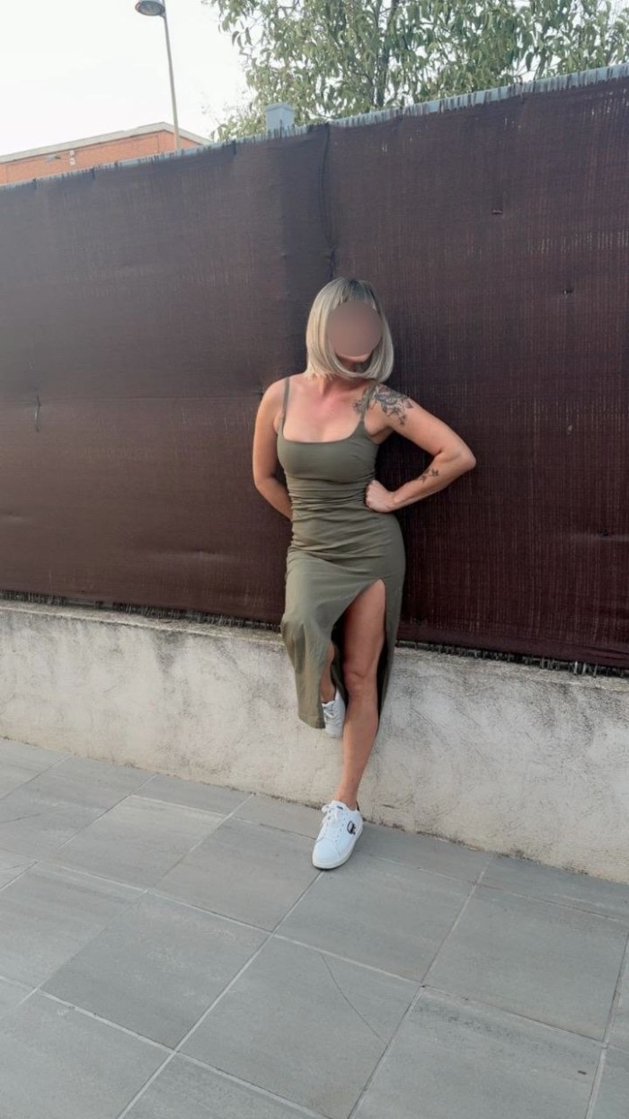 ERIKA, DESDE LITUANIA, ELEGANCIA , ESCORT DE LUJO