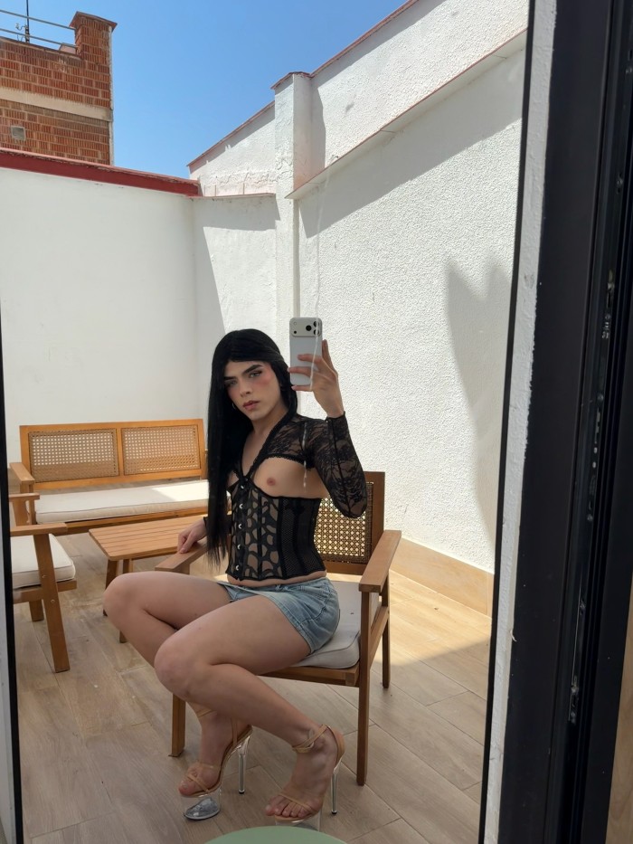 CHICA REAL COMPLACIENTE RICO CULO BUENA POLLA